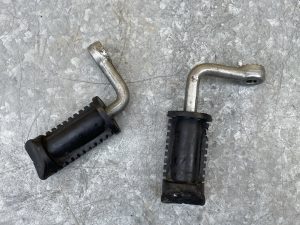 STAFFE PEDANE POGGIAPIEDI ANTERIORI GILERA TG1 125 TG 1 FOOTPEG FOOTREST