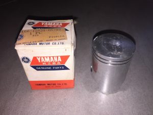 Pistone originale per Yamaha Buccaneer 125 e DT 175/ RD 200/230/250